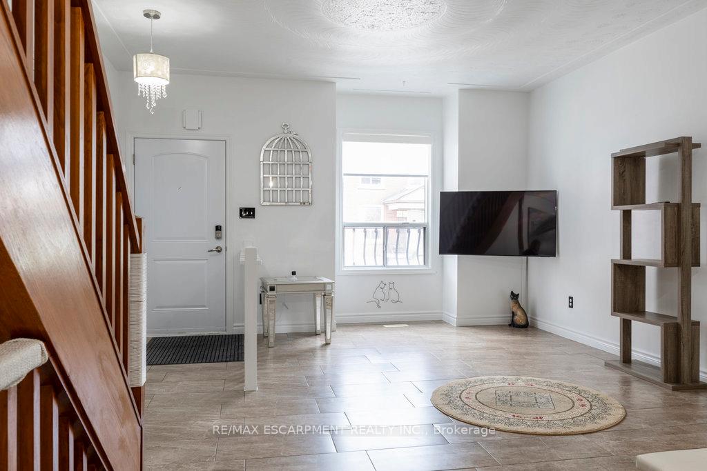 Photo 17 of 52 Clyde Street, Hamilton, Landsdale — HOMEH
