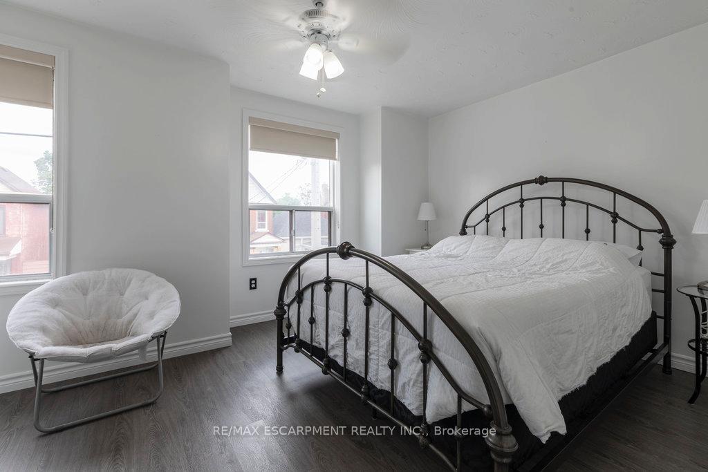 Photo 8 of 52 Clyde Street, Hamilton, Landsdale — HOMEH