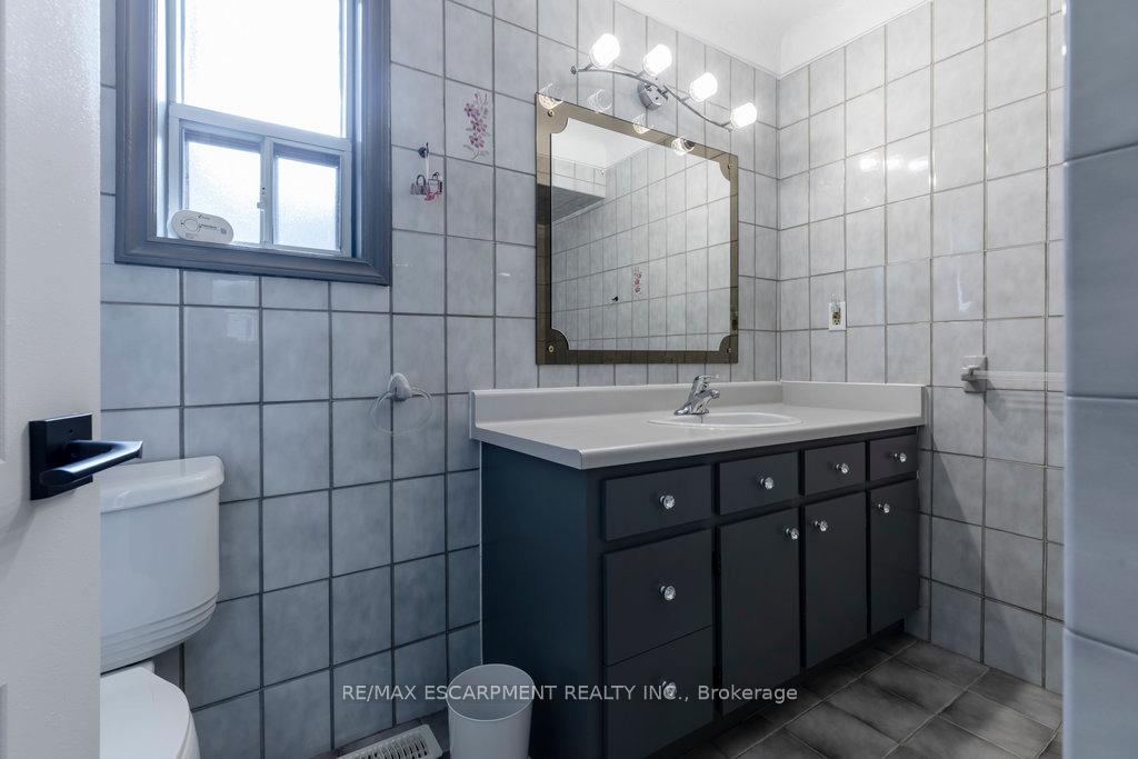 Photo 13 of 52 Clyde Street, Hamilton, Landsdale — HOMEH