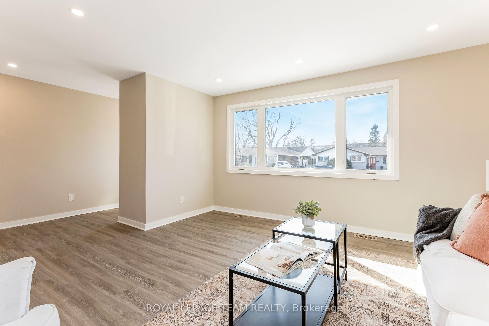 Photo 16 of 6 Hillview Road, Ottawa, Lakeview Park — HOMEH