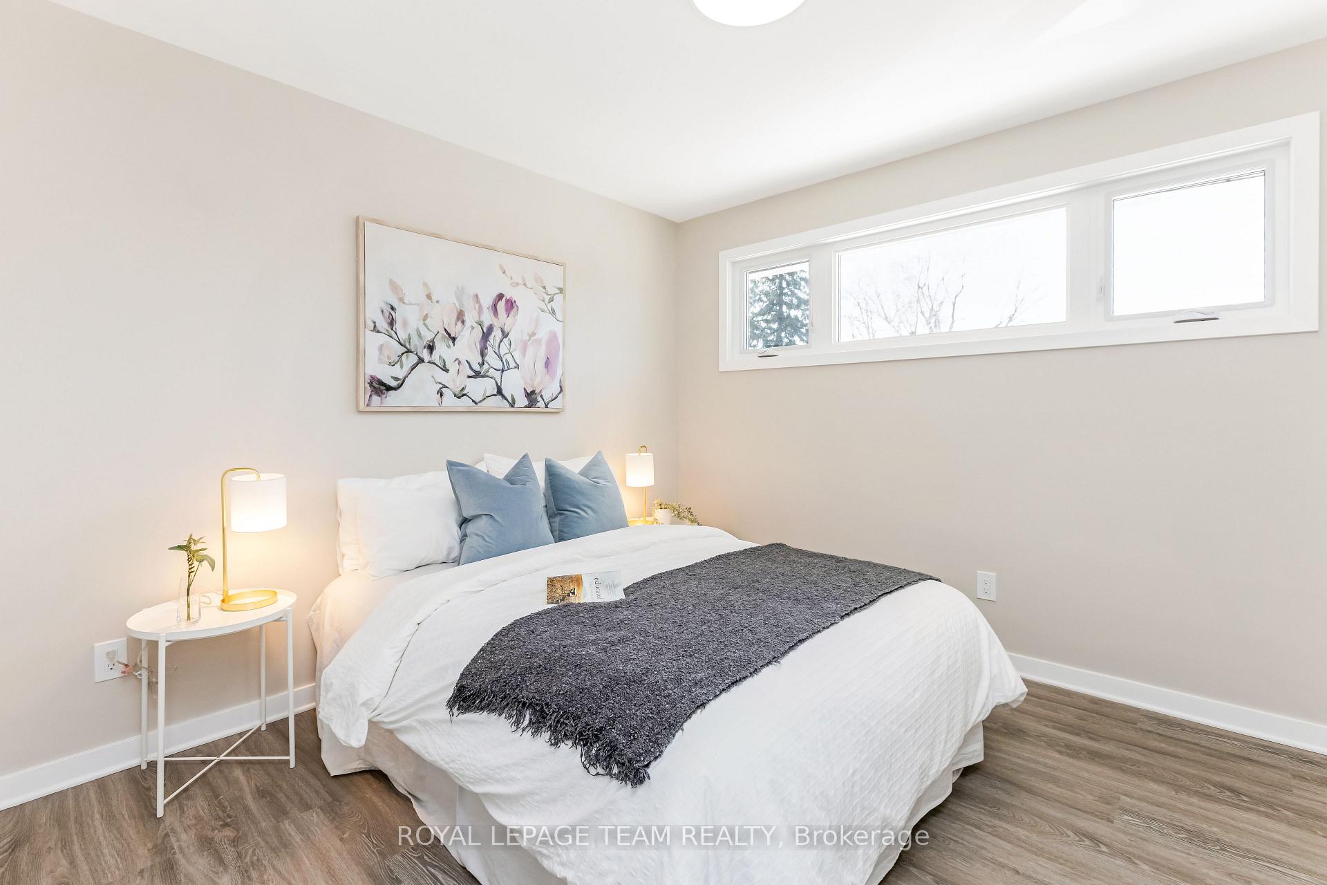 Photo 13 of 6 Hillview Road, Ottawa, Lakeview Park — HOMEH