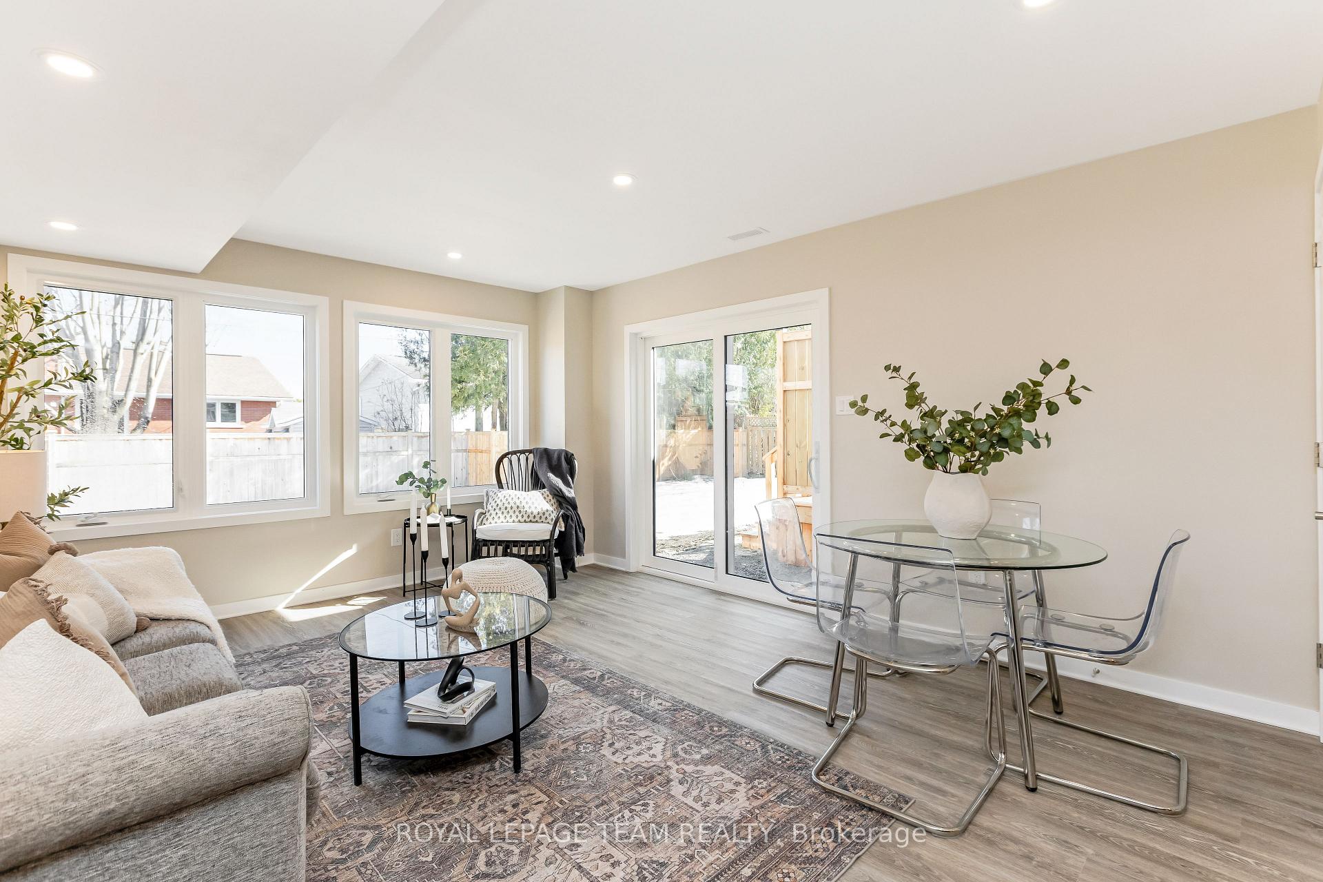 Photo 32 of 6 Hillview Road, Ottawa, Lakeview Park — HOMEH