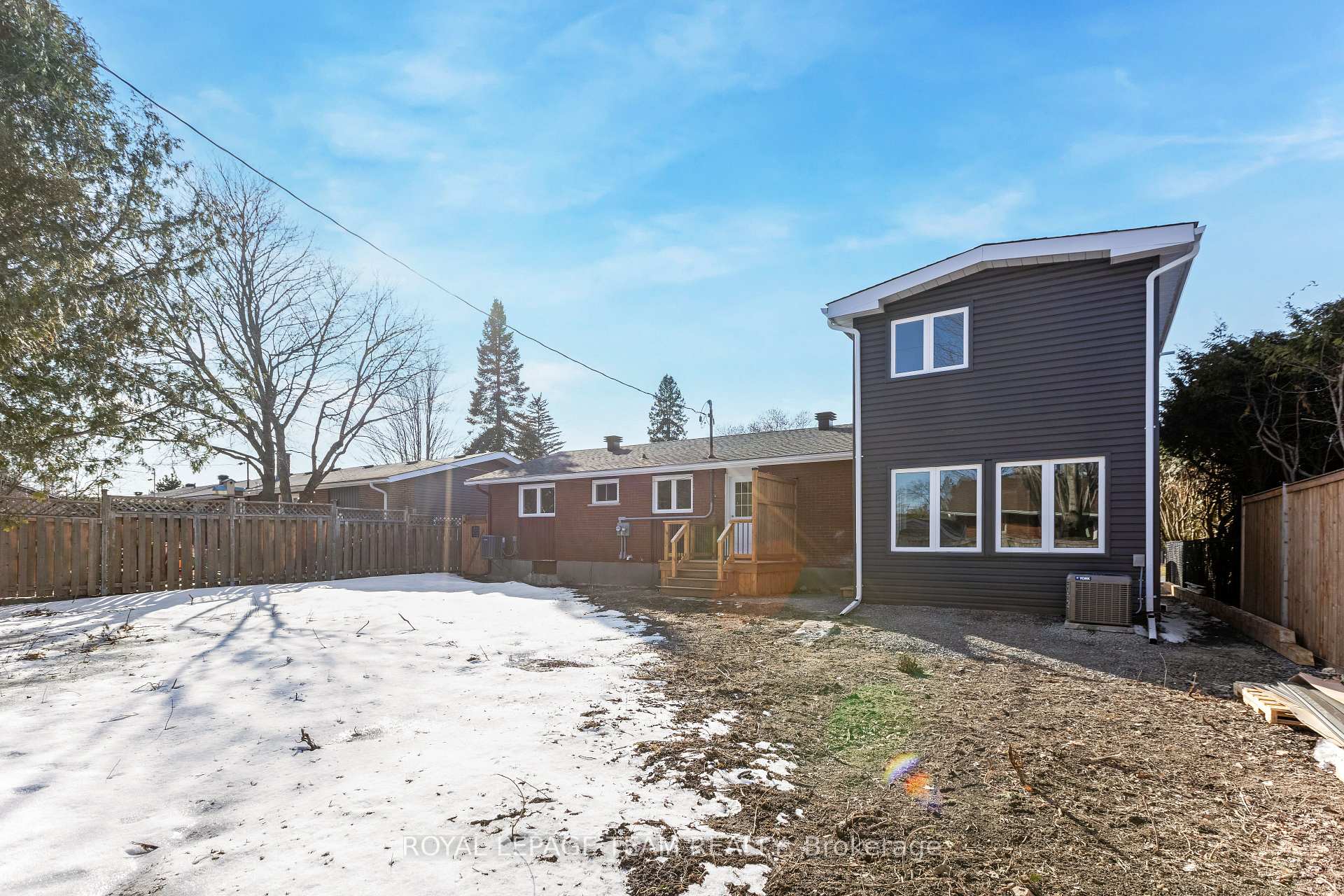 Photo 49 of 6 Hillview Road, Ottawa, Lakeview Park — HOMEH