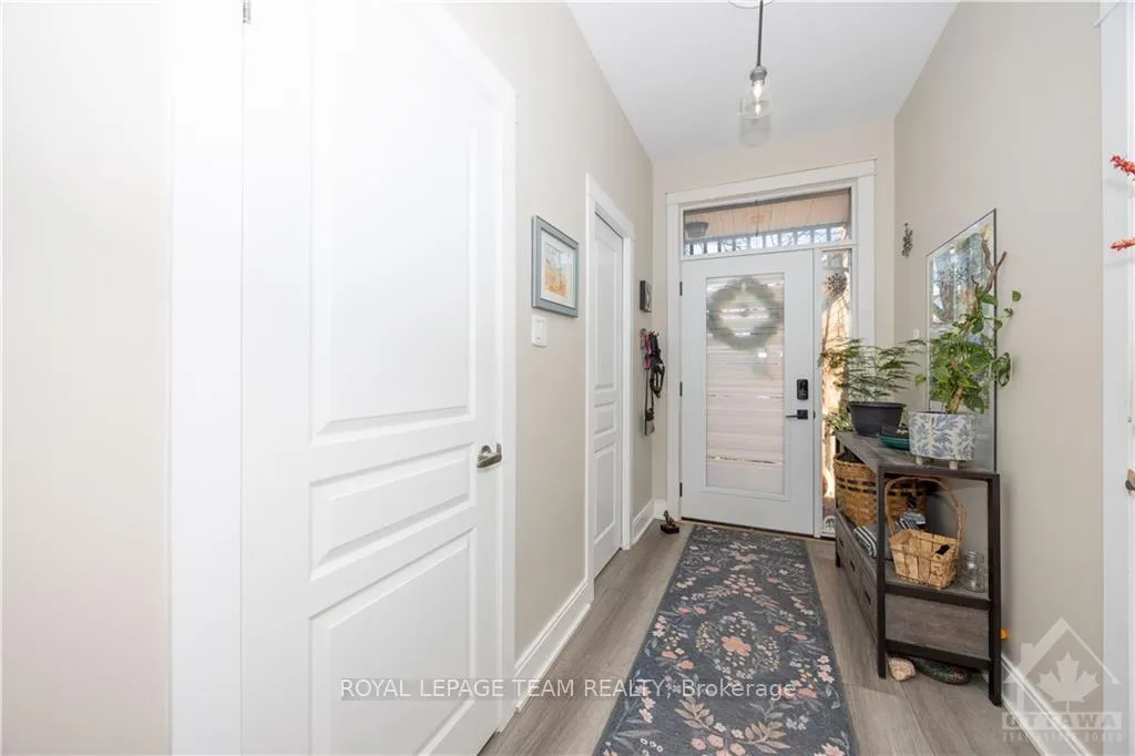 Photo 4 of 4352 Wildmint Square, Ottawa, Riverside South/Gloucester Glen — HOMEH