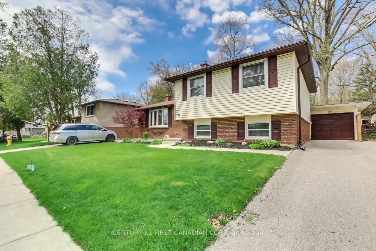 Photo 9 of 191 Estella Road, London, South O — HOMEH