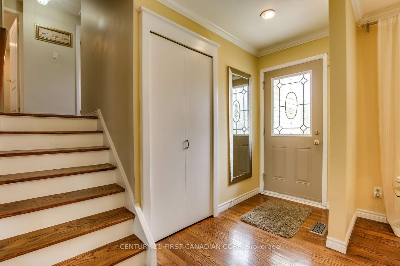 Photo 4 of 191 Estella Road, London, South O — HOMEH