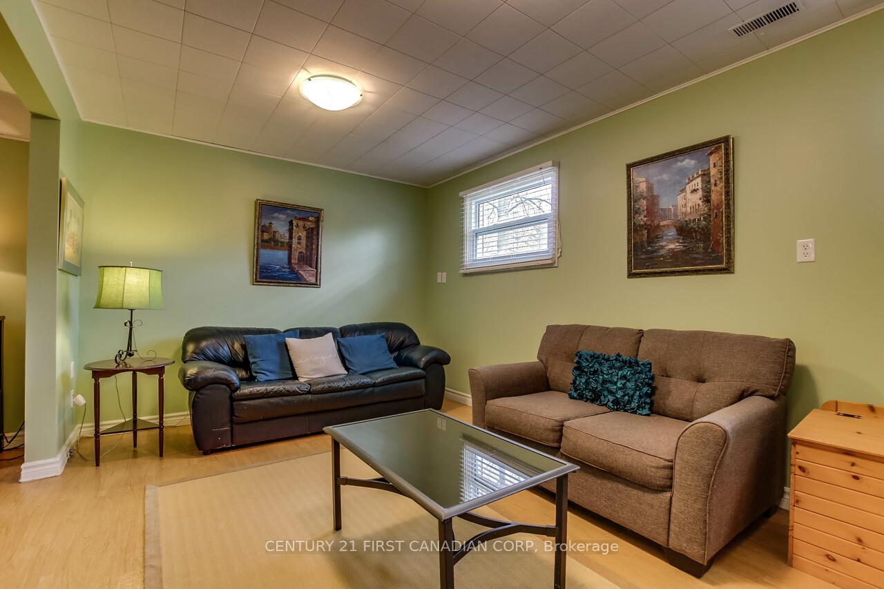 Photo 18 of 191 Estella Road, London, South O — HOMEH