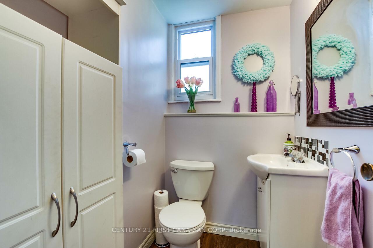 Photo 21 of 191 Estella Road, London, South O — HOMEH