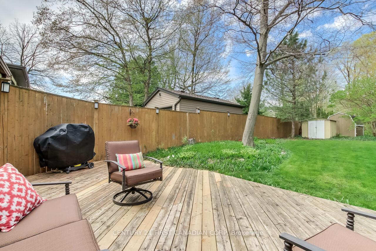 Photo 27 of 191 Estella Road, London, South O — HOMEH