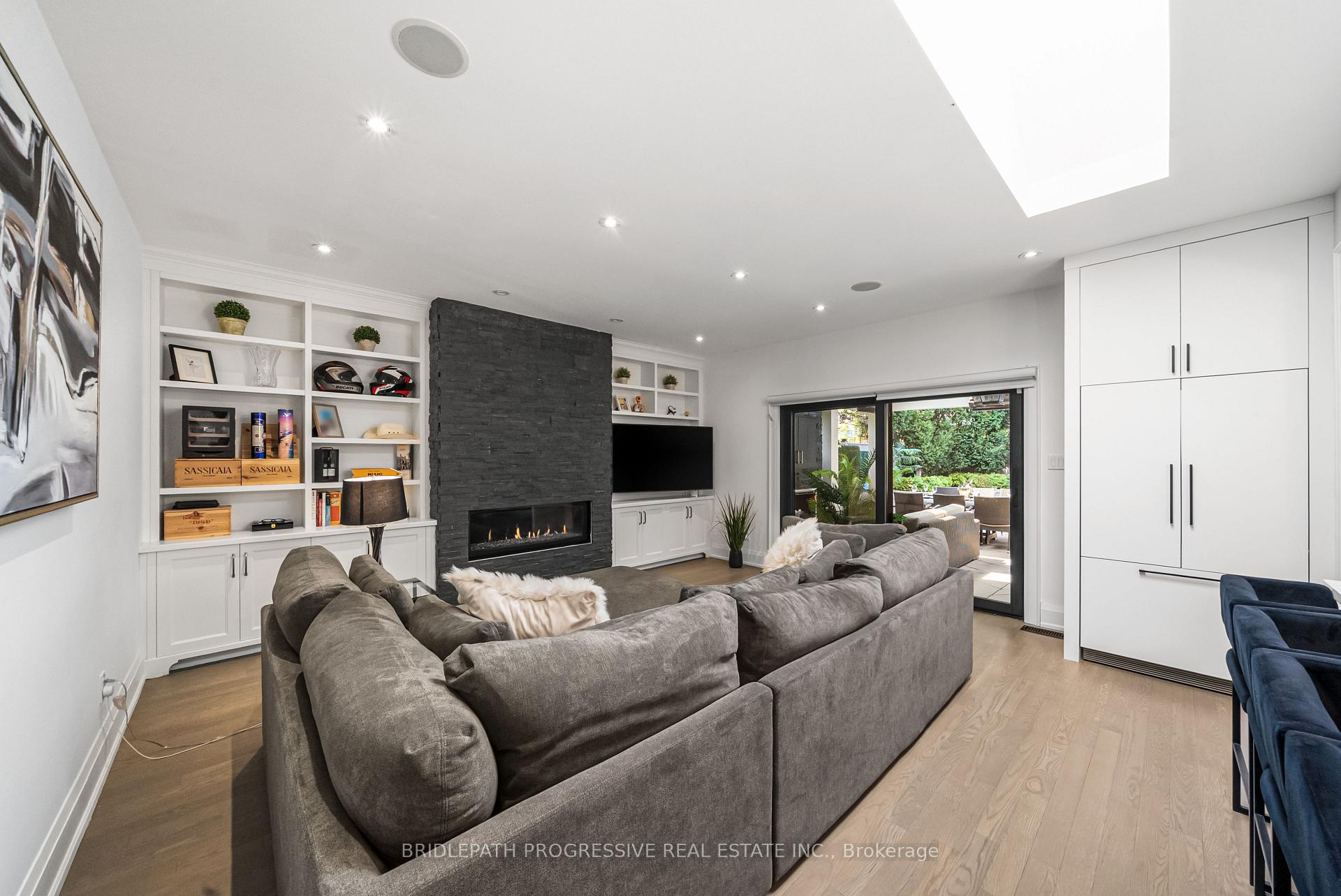 Photo 12 of 72 Royal Orchard Boulevard, Markham, Royal Orchard — HOMEH