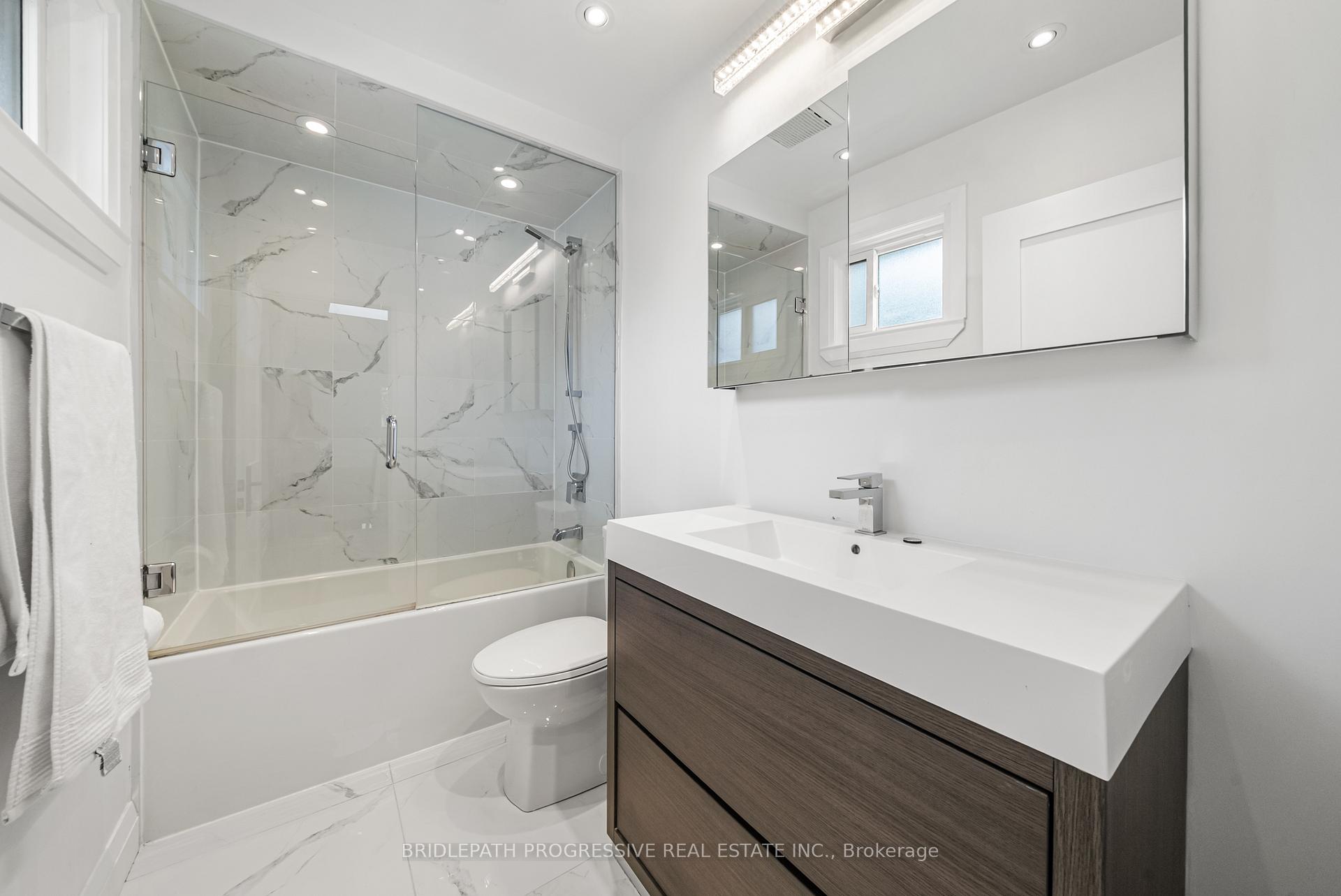 Photo 19 of 72 Royal Orchard Boulevard, Markham, Royal Orchard — HOMEH