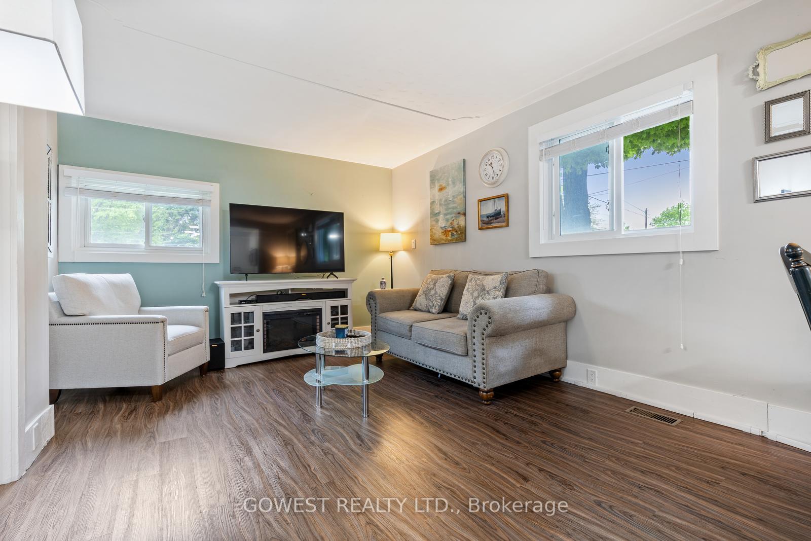 Photo 14 of 223 Lake Street, Grimsby, Grimsby Beach — HOMEH