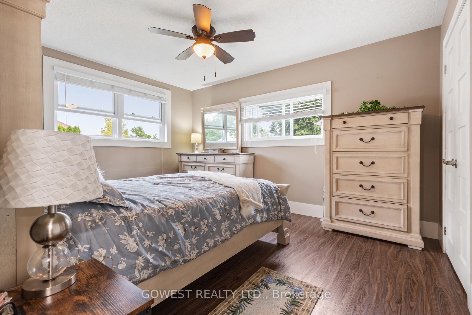 Photo 13 of 223 Lake Street, Grimsby, Grimsby Beach — HOMEH