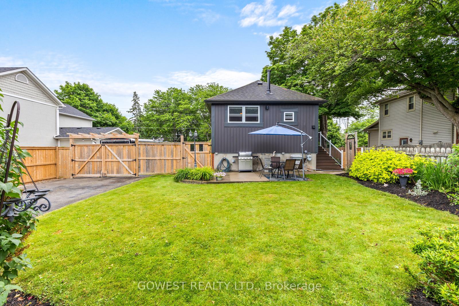 Photo 40 of 223 Lake Street, Grimsby, Grimsby Beach — HOMEH