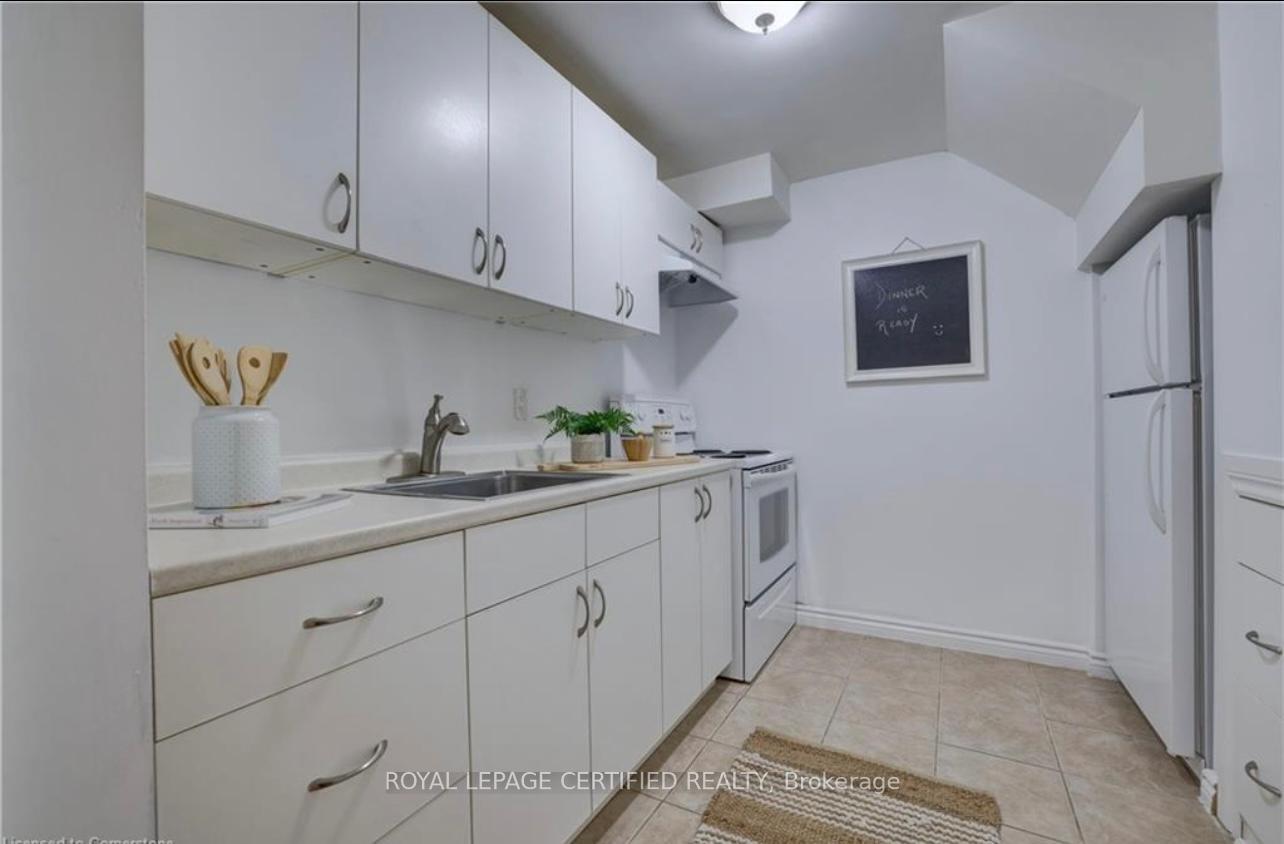 Photo 6 of 16 Valleyhaven Lane, Guelph, Grange Road — HOMEH