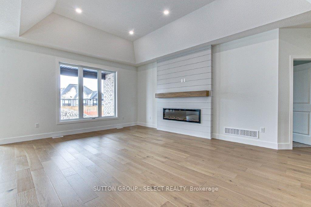 Photo 12 of 148 Foxborough Place, Thames Centre, Thorndale — HOMEH