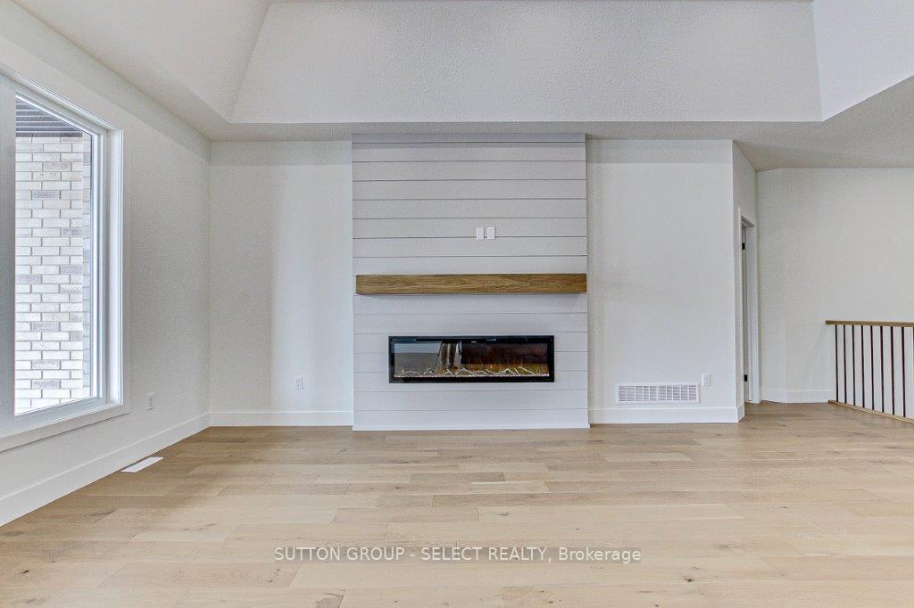 Photo 15 of 148 Foxborough Place, Thames Centre, Thorndale — HOMEH