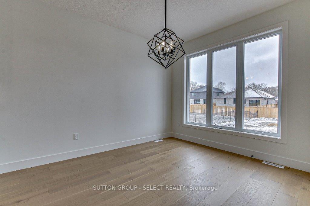 Photo 16 of 148 Foxborough Place, Thames Centre, Thorndale — HOMEH
