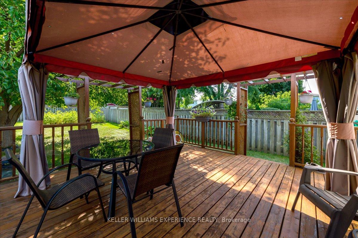 Photo 21 of 92 Hickling Trail, Barrie, Grove East — HOMEH