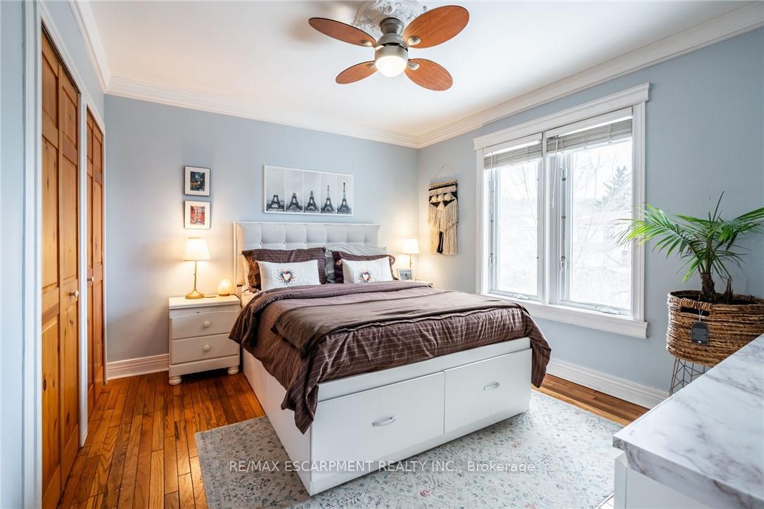 Photo 19 of 164 Edgemont Street S, Hamilton, Delta — HOMEH