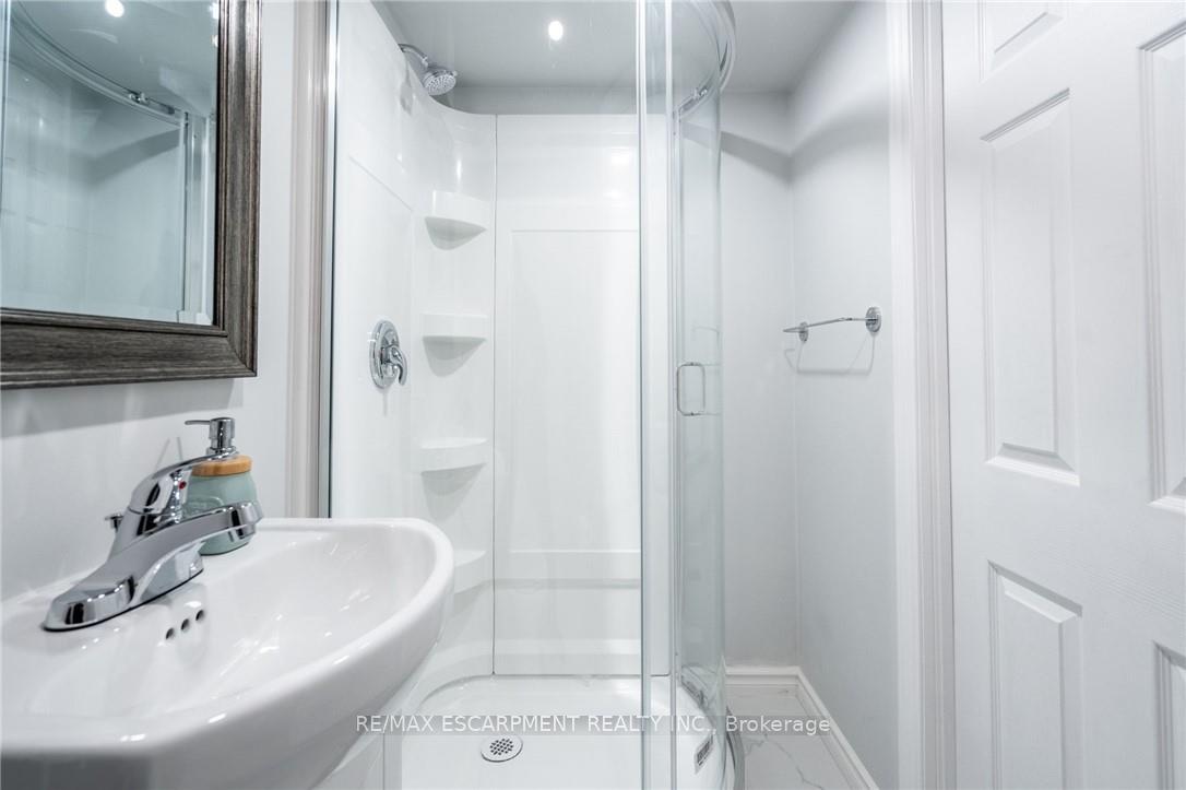 Photo 41 of 164 Edgemont Street S, Hamilton, Delta — HOMEH