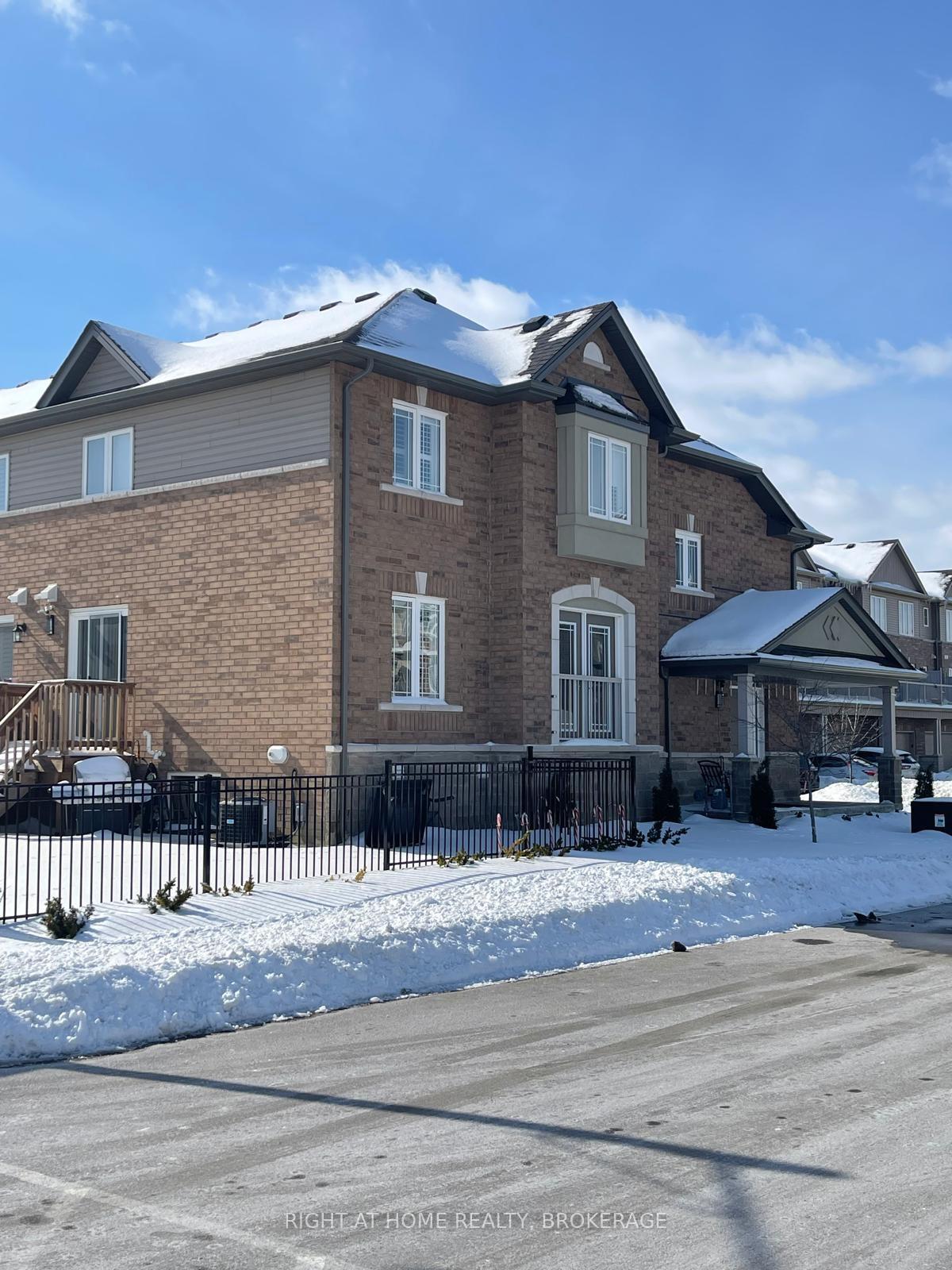 Photo 1 of 8 Canary Grass Boulevard, Hamilton, Hannon — HOMEH