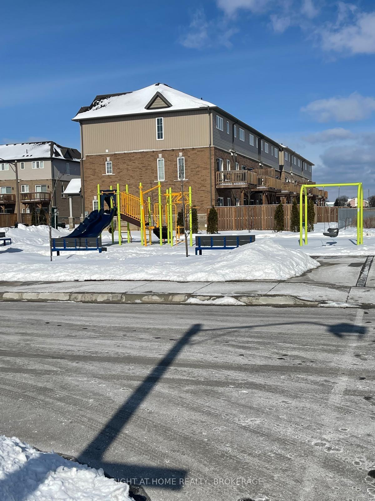 Photo 5 of 8 Canary Grass Boulevard, Hamilton, Hannon — HOMEH