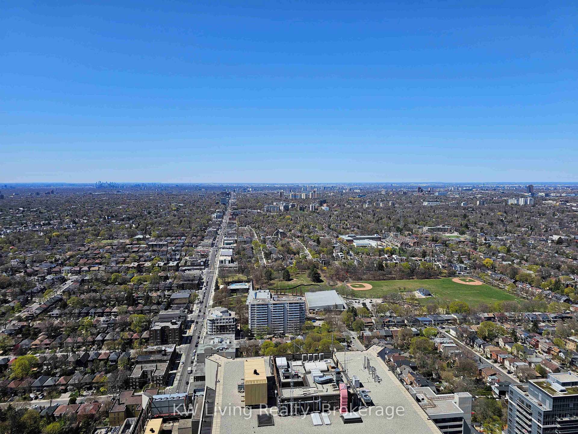 Photo 17 of Unit 5004, 8 Eglinton Avenue E, Toronto, Mount Pleasant West — HOMEH