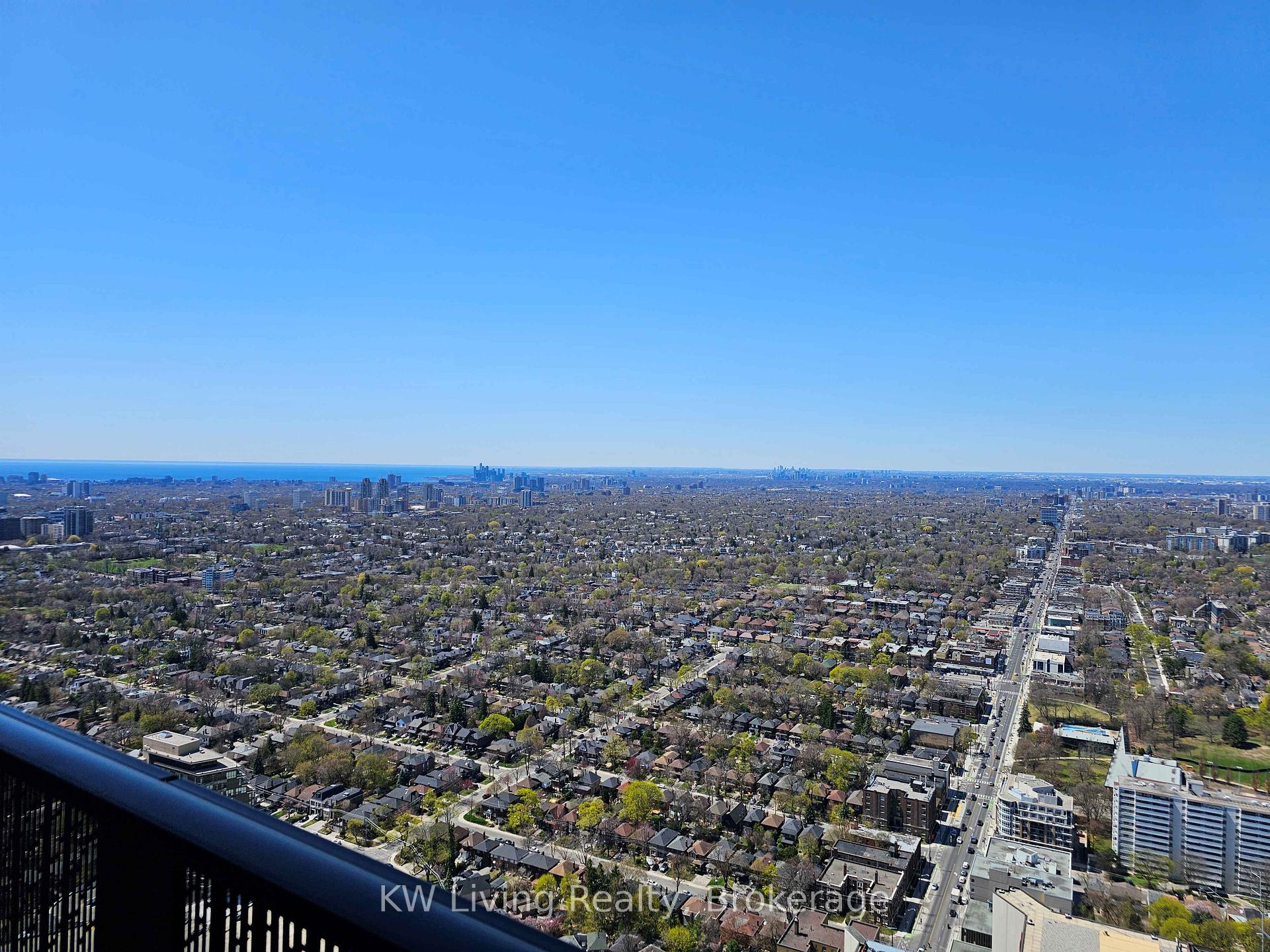 Photo 13 of Unit 5004, 8 Eglinton Avenue E, Toronto, Mount Pleasant West — HOMEH
