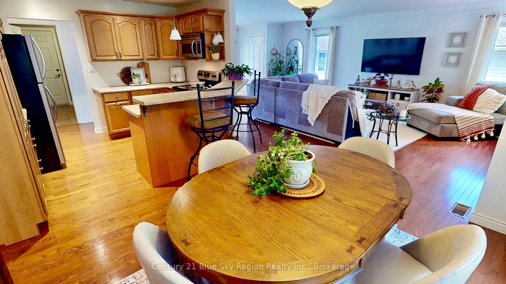 Photo 11 of 154 Golf Course Road, Callander — HOMEH
