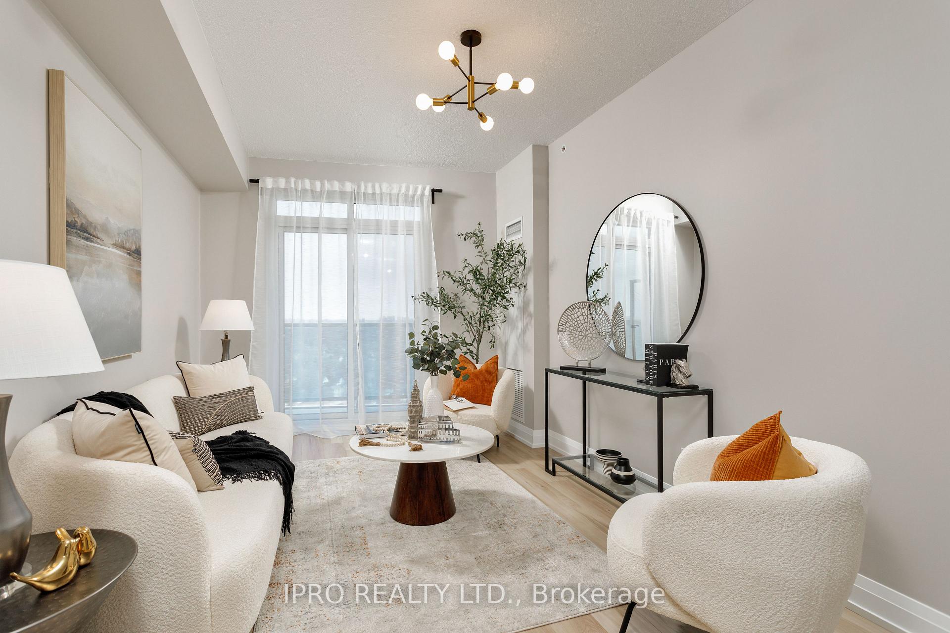 Photo 8 of Unit 1827, 7161 Yonge Street, Markham, Grandview — HOMEH