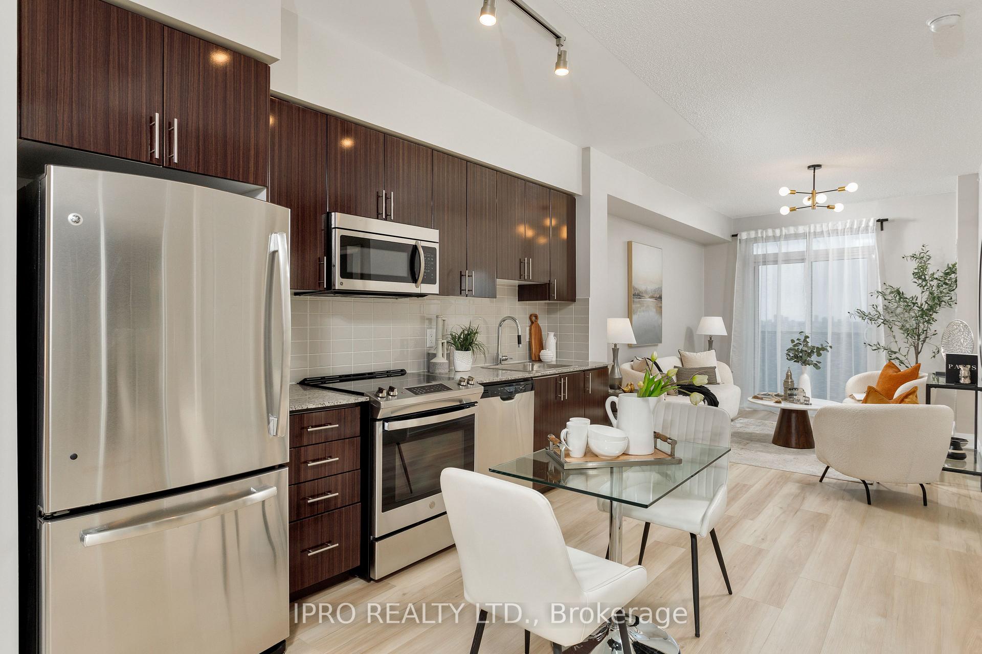 Photo 20 of Unit 1827, 7161 Yonge Street, Markham, Grandview — HOMEH