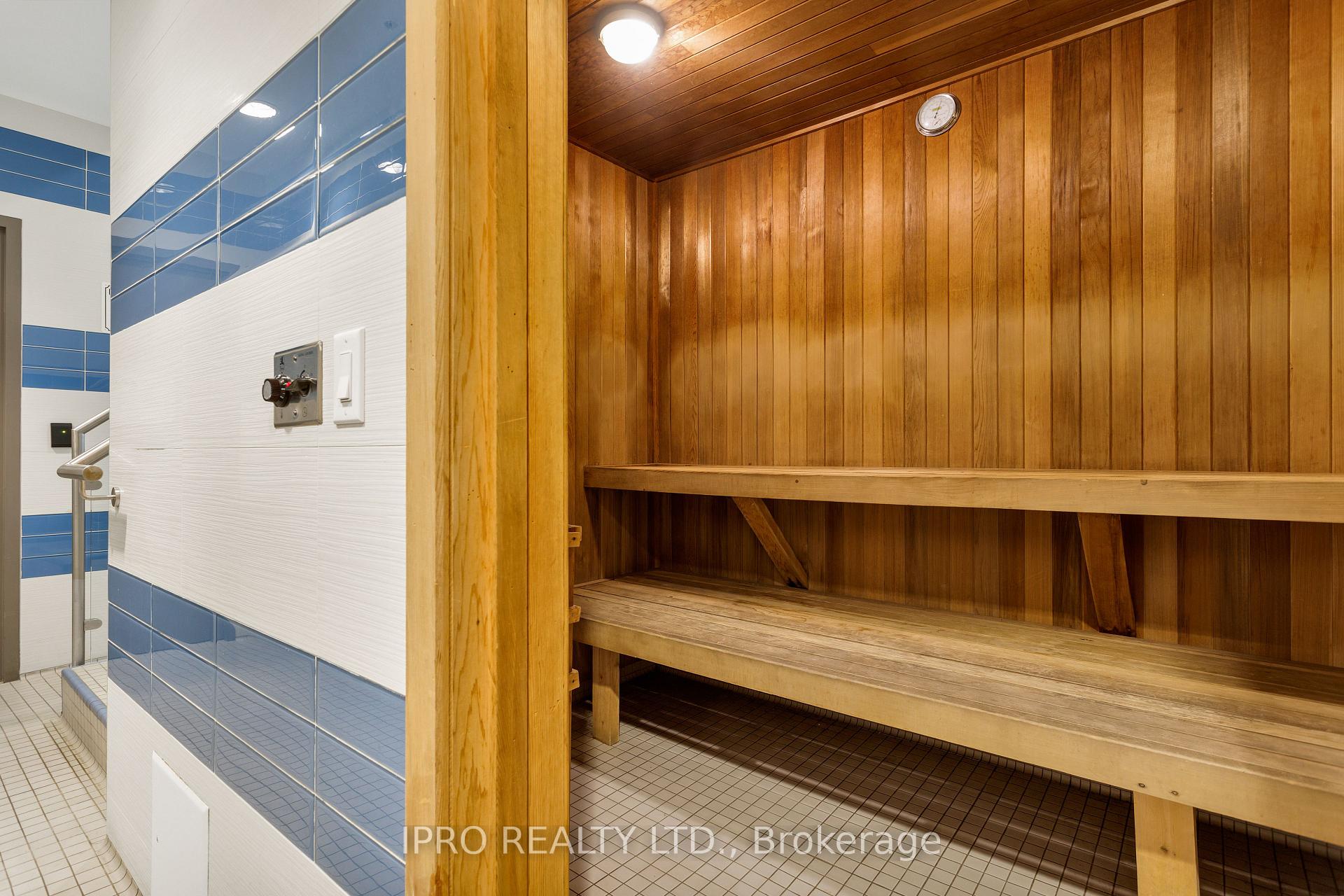 Photo 10 of Unit 1827, 7161 Yonge Street, Markham, Grandview — HOMEH