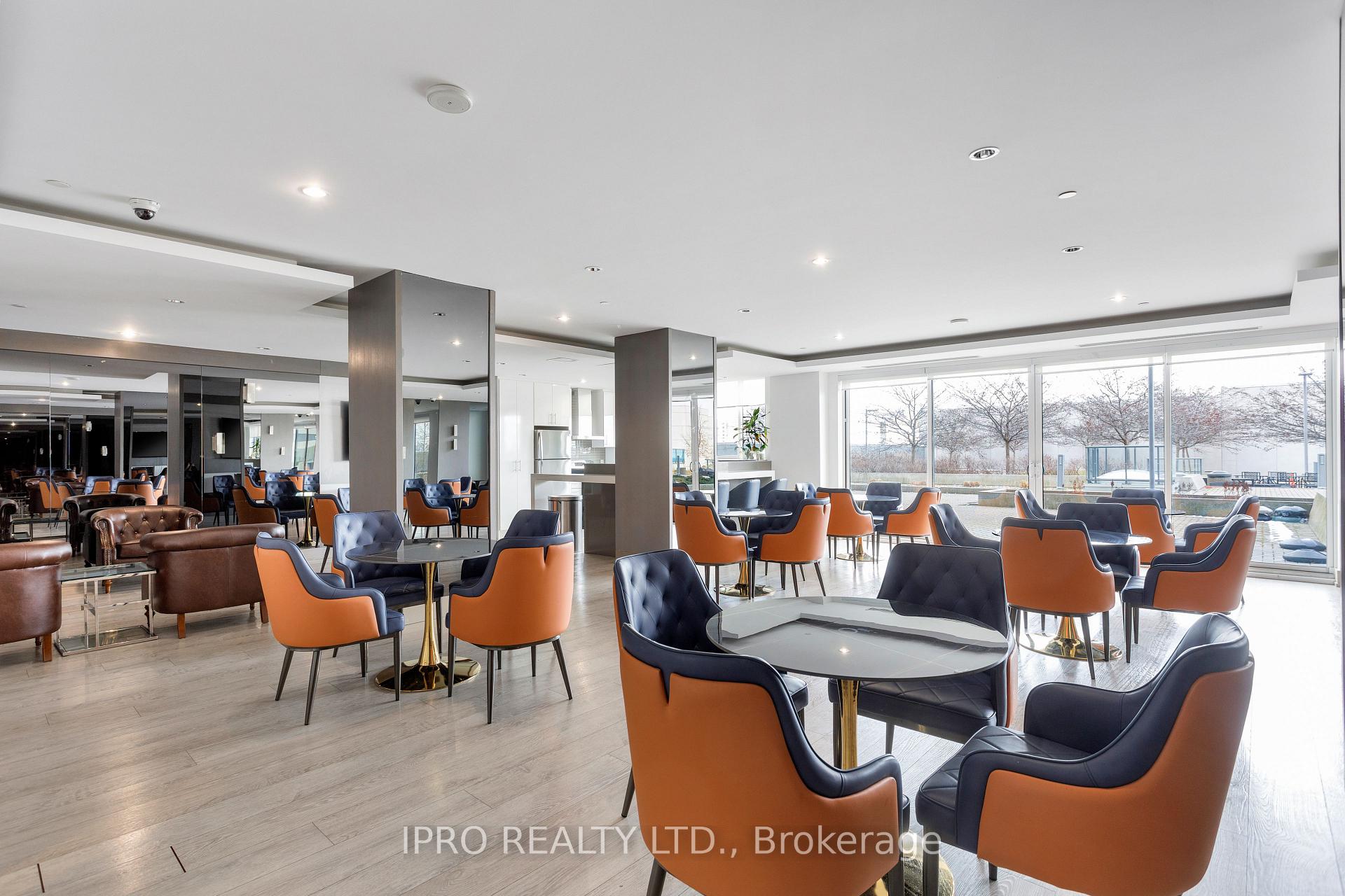 Photo 13 of Unit 1827, 7161 Yonge Street, Markham, Grandview — HOMEH