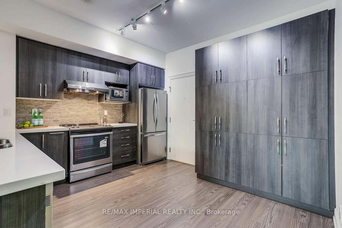Photo 2 of Unit 101, 89 S Town Centre Boulevard, Markham, Unionville — HOMEH