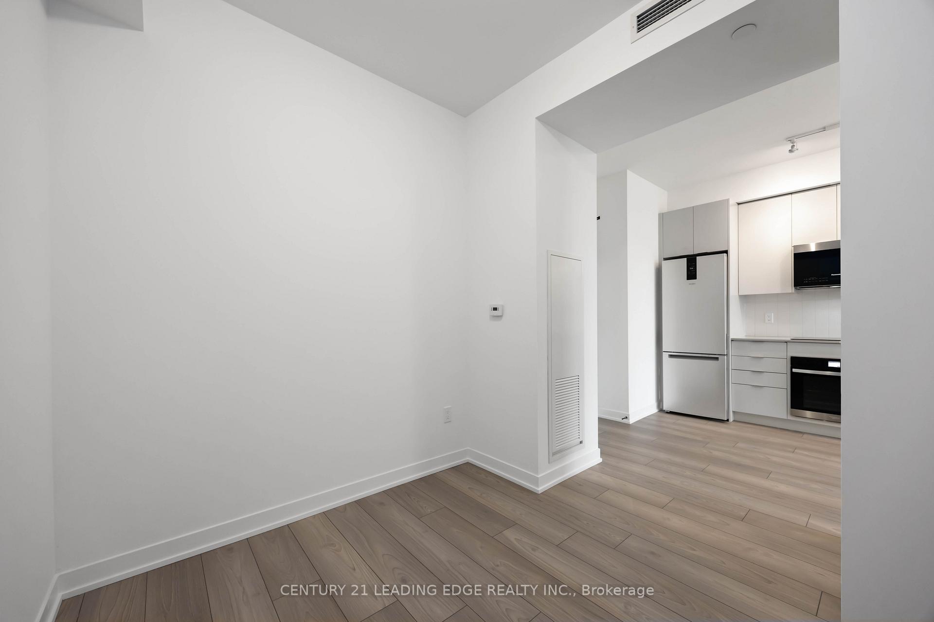 Photo 6 of Unit 507, 474 Caldari Road, Vaughan, Concord — HOMEH