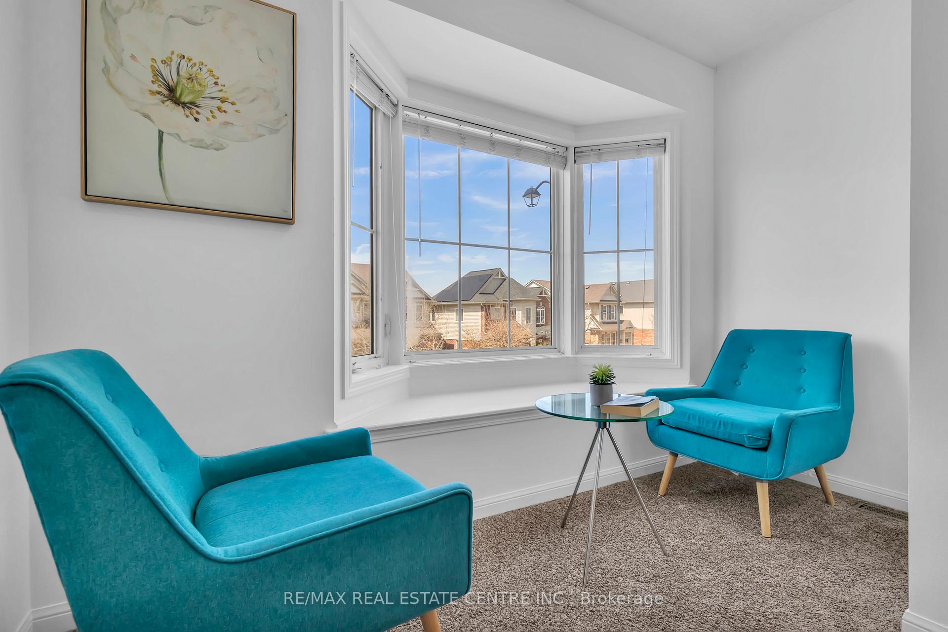 Photo 22 of 52 Silverthorne Drive, Cambridge, Silver Heights — HOMEH