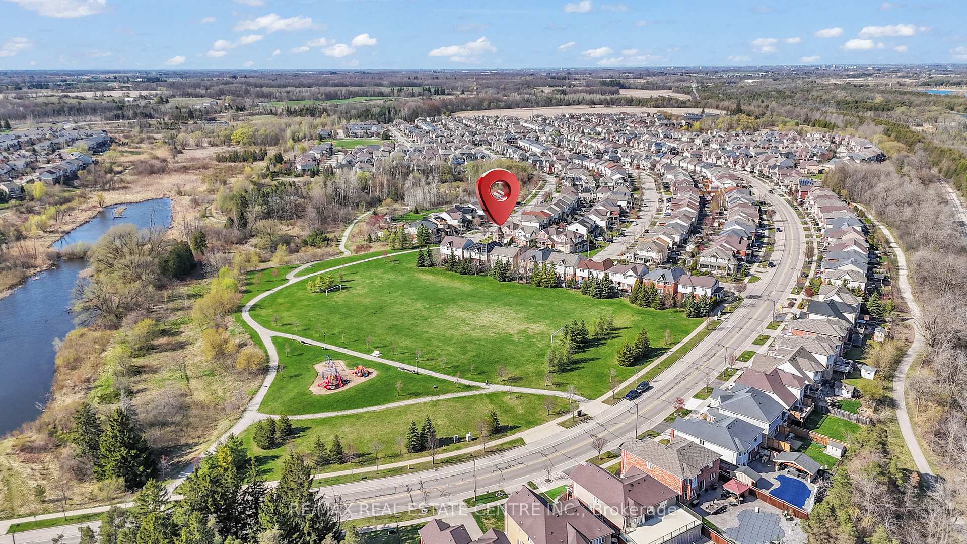 Photo 30 of 52 Silverthorne Drive, Cambridge, Silver Heights — HOMEH