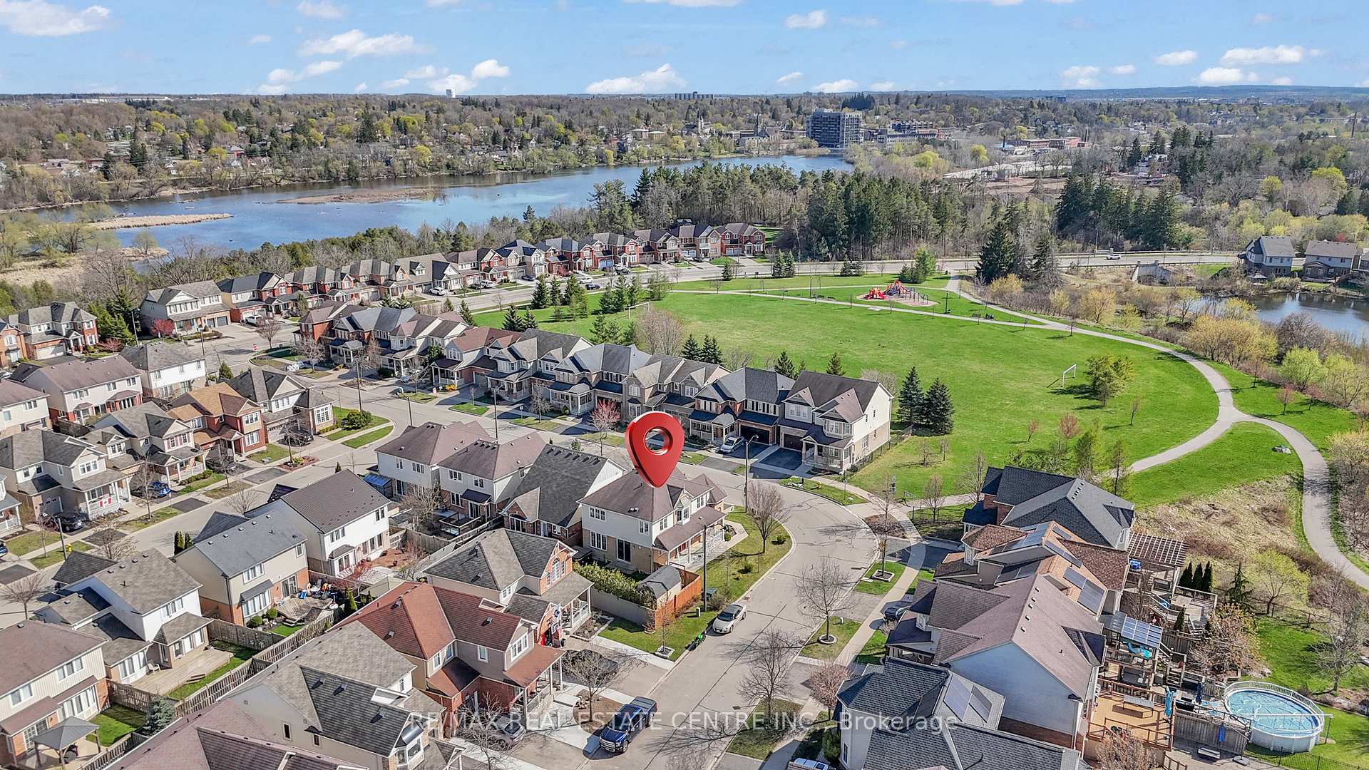Photo 37 of 52 Silverthorne Drive, Cambridge, Silver Heights — HOMEH