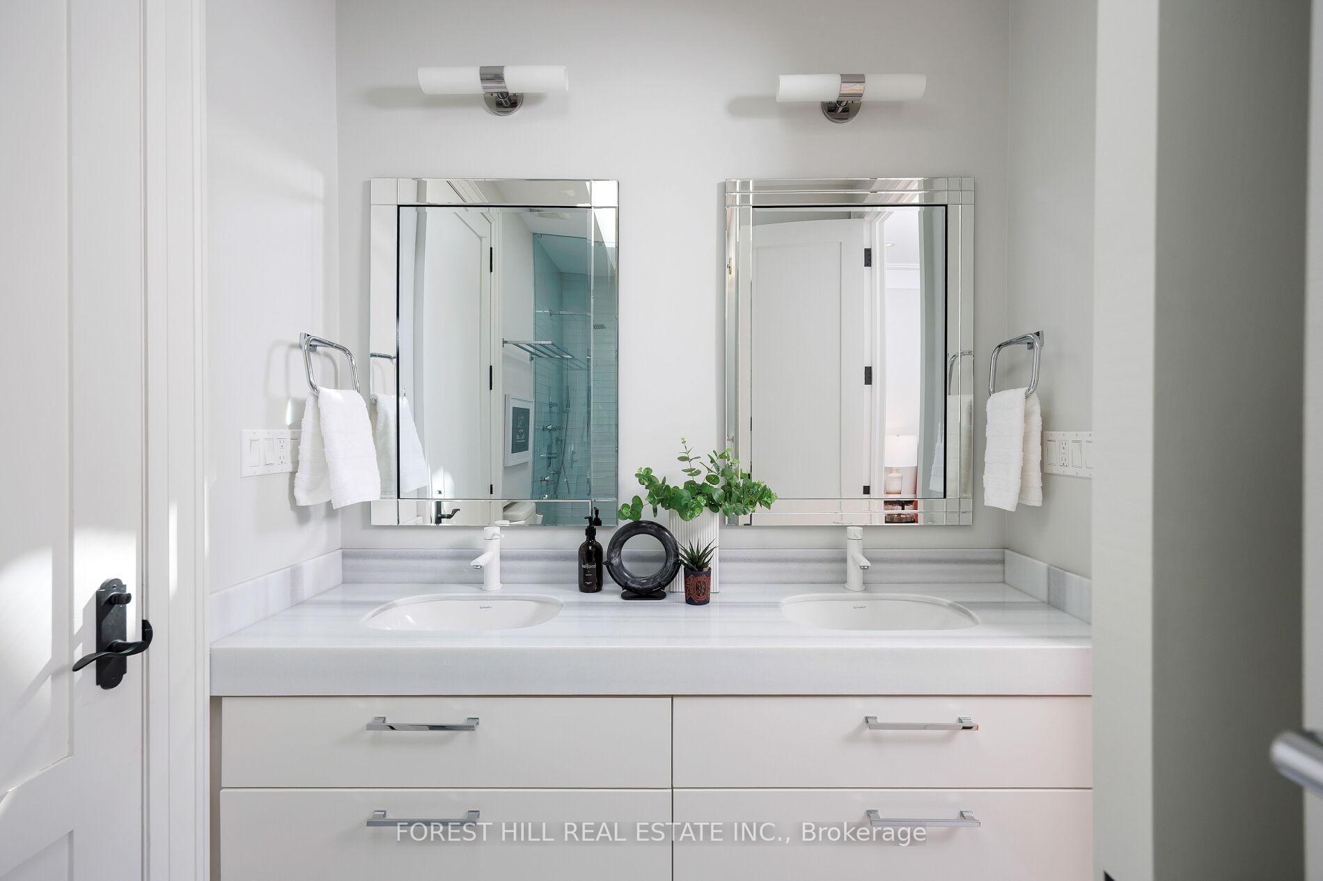 Photo 18 of 102 Chaplin Crescent, Toronto, Yonge-Eglinton — HOMEH