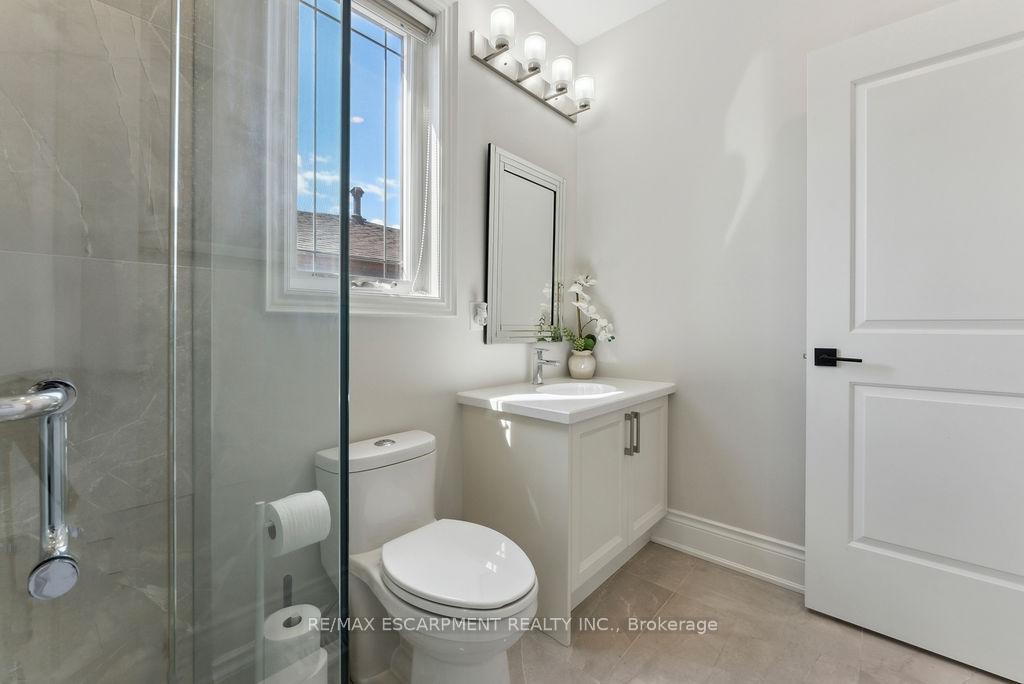 Photo 12 of 54 Chipman Avenue, Hamilton, Jerome — HOMEH