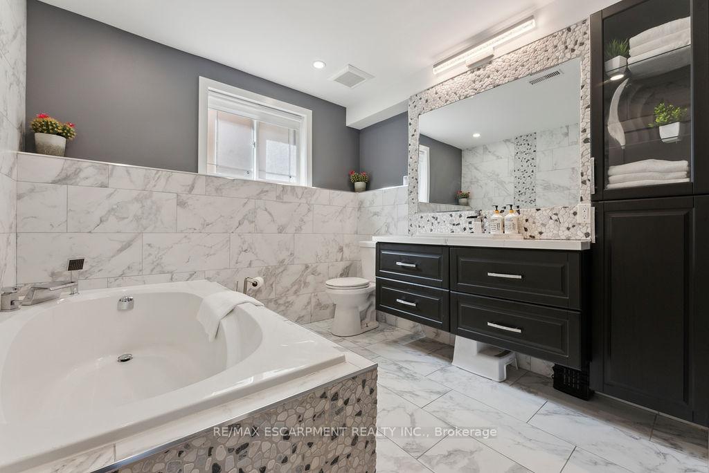Photo 21 of 54 Chipman Avenue, Hamilton, Jerome — HOMEH