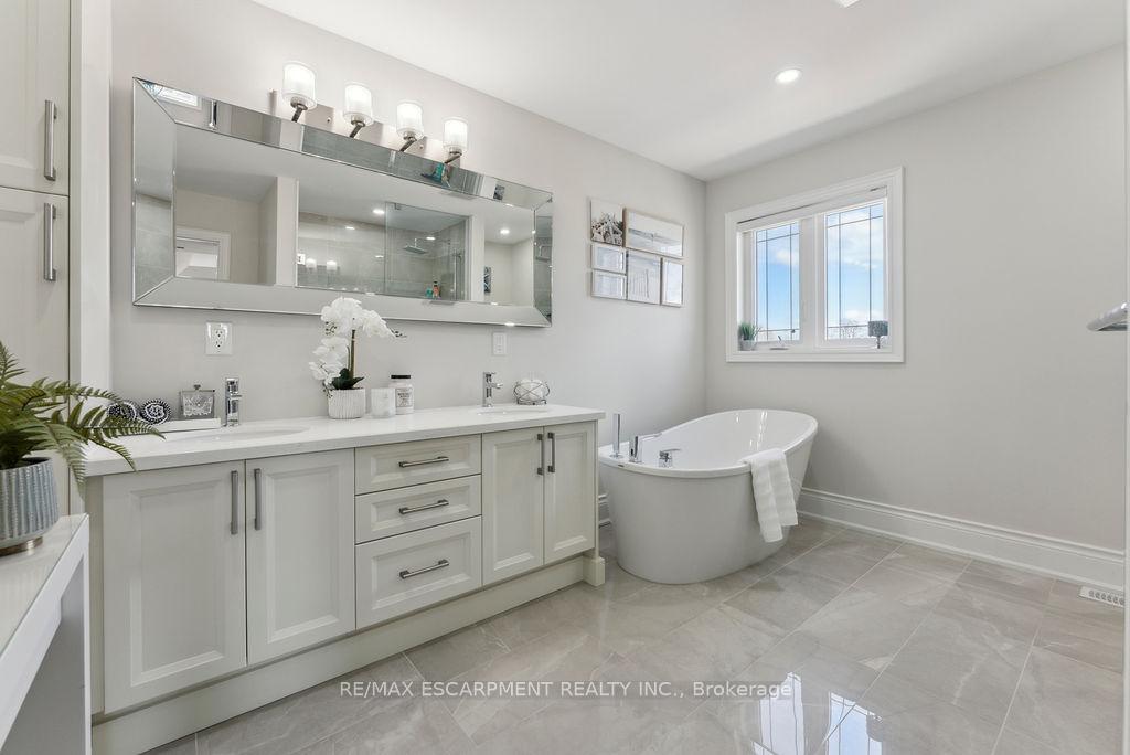 Photo 19 of 54 Chipman Avenue, Hamilton, Jerome — HOMEH
