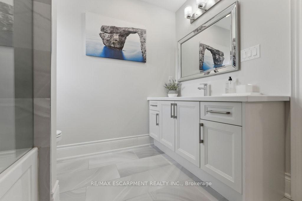 Photo 31 of 54 Chipman Avenue, Hamilton, Jerome — HOMEH