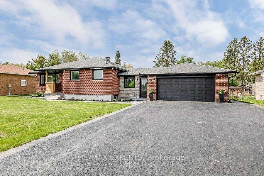 Photo 1 of 216 Glenn Avenue, Innisfil, Stroud — HOMEH