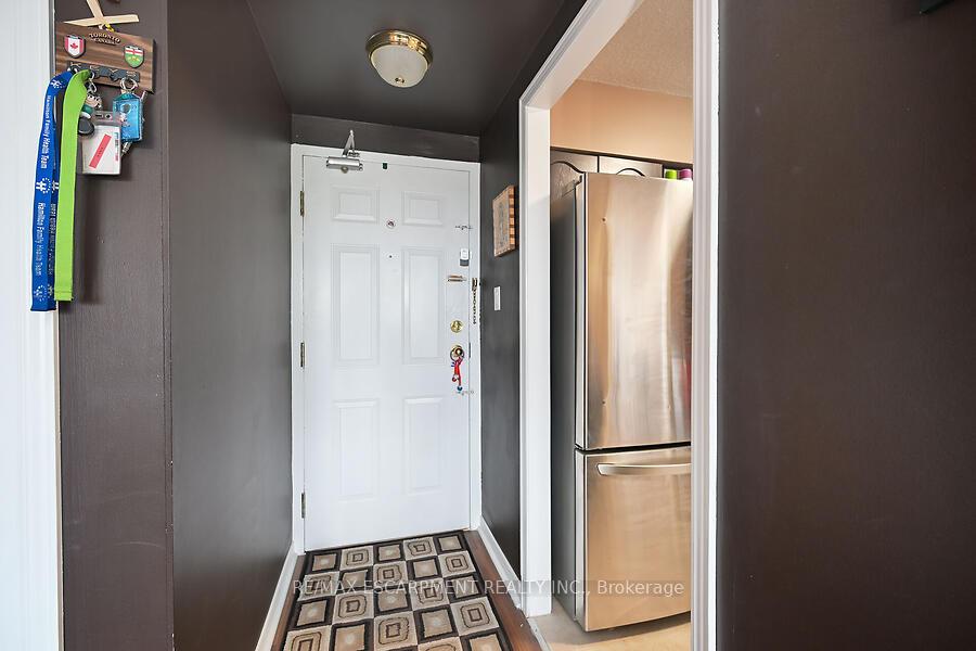 Photo 30 of Unit 405, 200 Limeridge Road W, Hamilton, Rolston — HOMEH