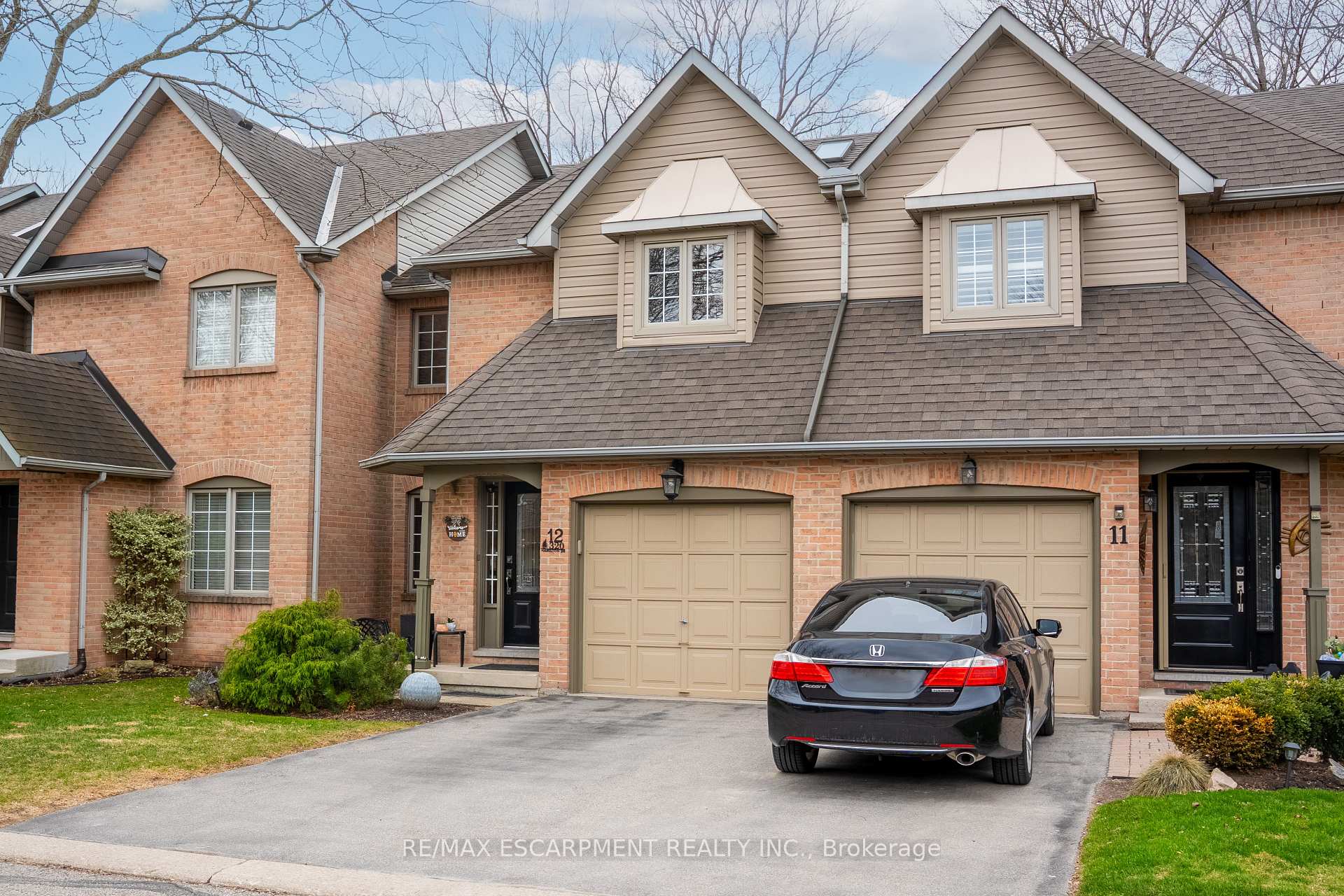 Photo 14 of Unit 12, 320 Hamilton Drive, Hamilton, Ancaster — HOMEH