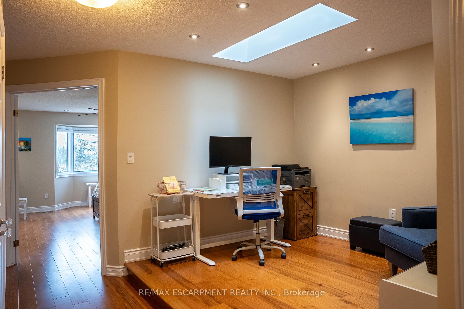 Photo 41 of Unit 12, 320 Hamilton Drive, Hamilton, Ancaster — HOMEH