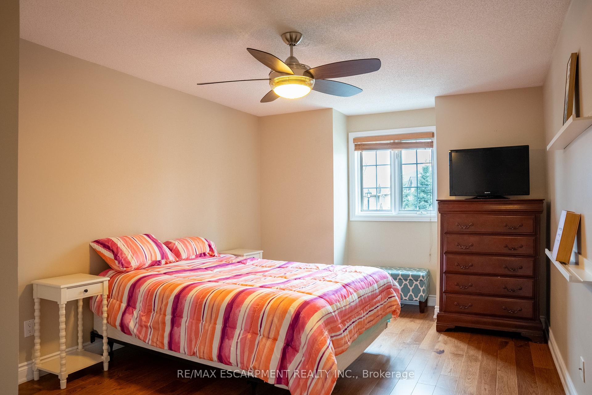 Photo 27 of Unit 12, 320 Hamilton Drive, Hamilton, Ancaster — HOMEH