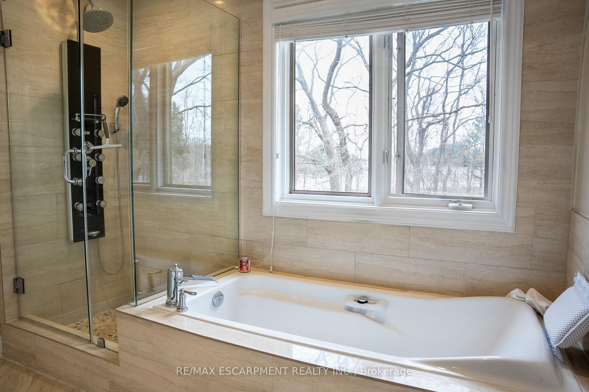 Photo 34 of Unit 12, 320 Hamilton Drive, Hamilton, Ancaster — HOMEH